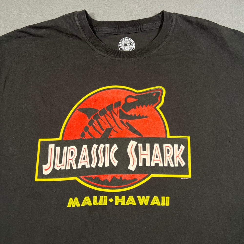Jurassic Shark Maui‎ Hawaii T Shirt Duck Co Mens L Graphic Tee Black Travel